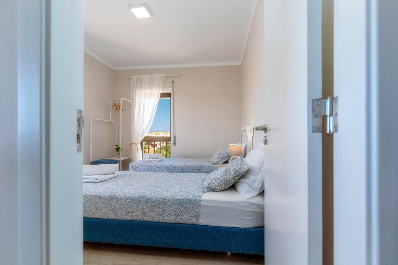 Ocean View Apartment Portimao Bagian luar foto
